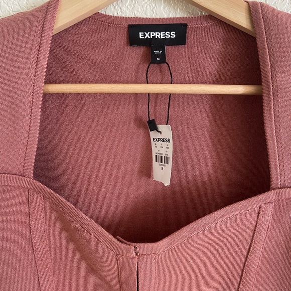 Express Salmon Structured Pink BNWT Top - Picture 2 of 6